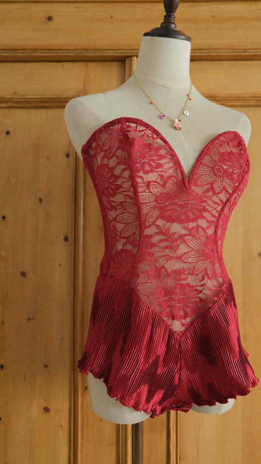 Vintage burgundy red teddy (M)