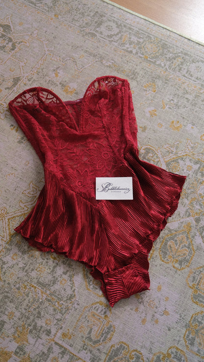 Vintage burgundy red teddy (M)