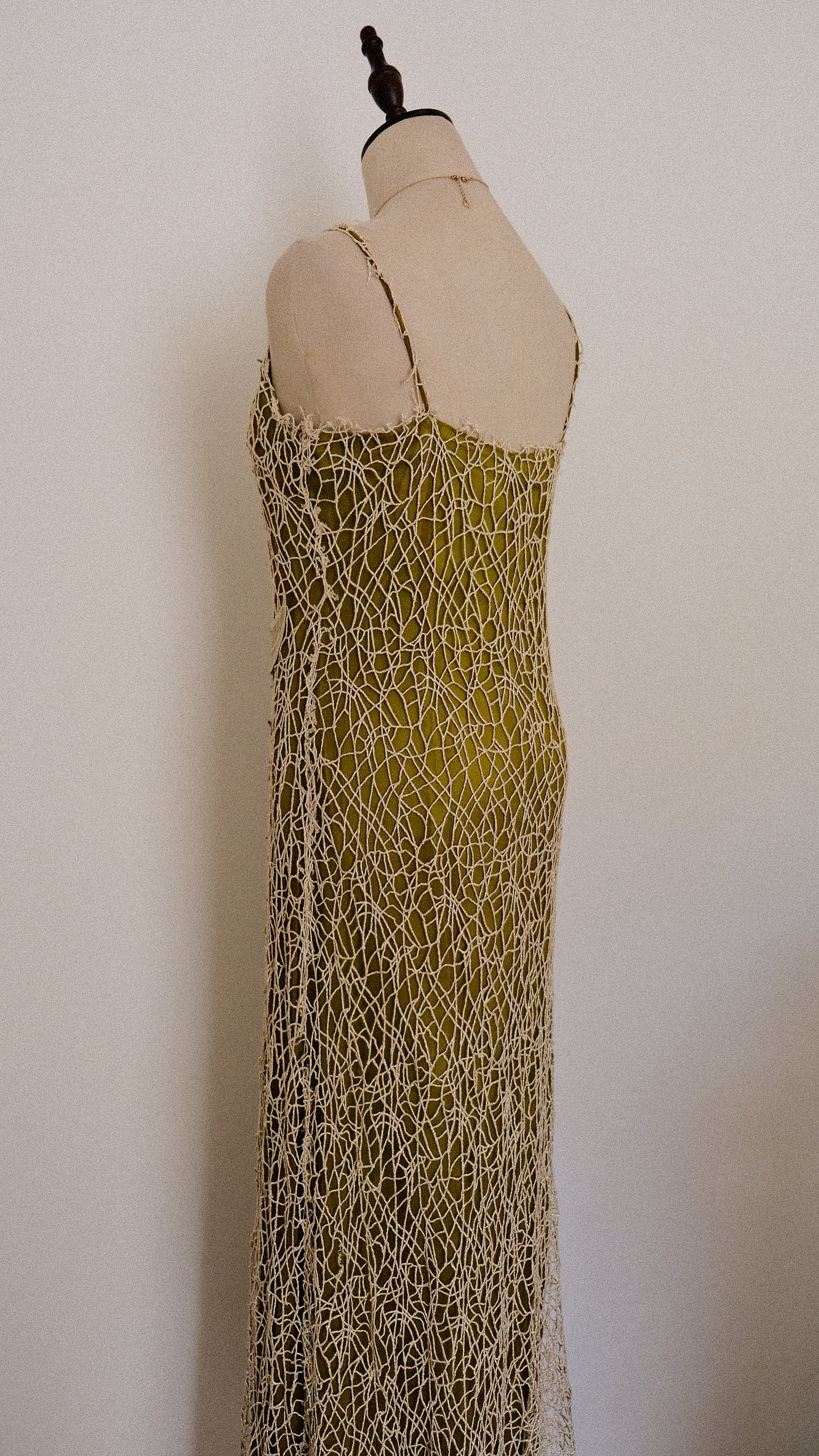 Olive fairytale dress (S/M, M)