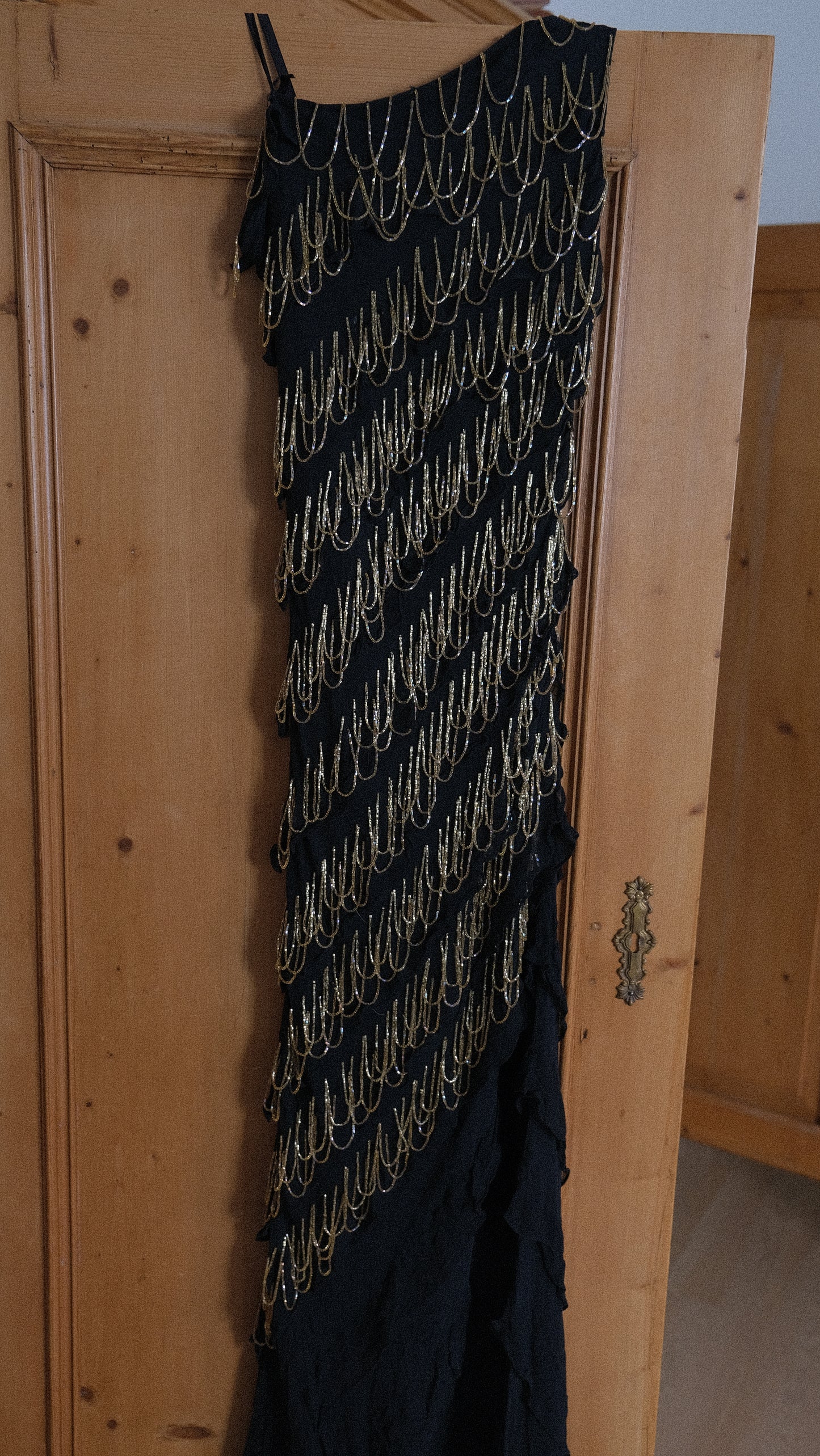 Black and gold vintage evening dress (M)