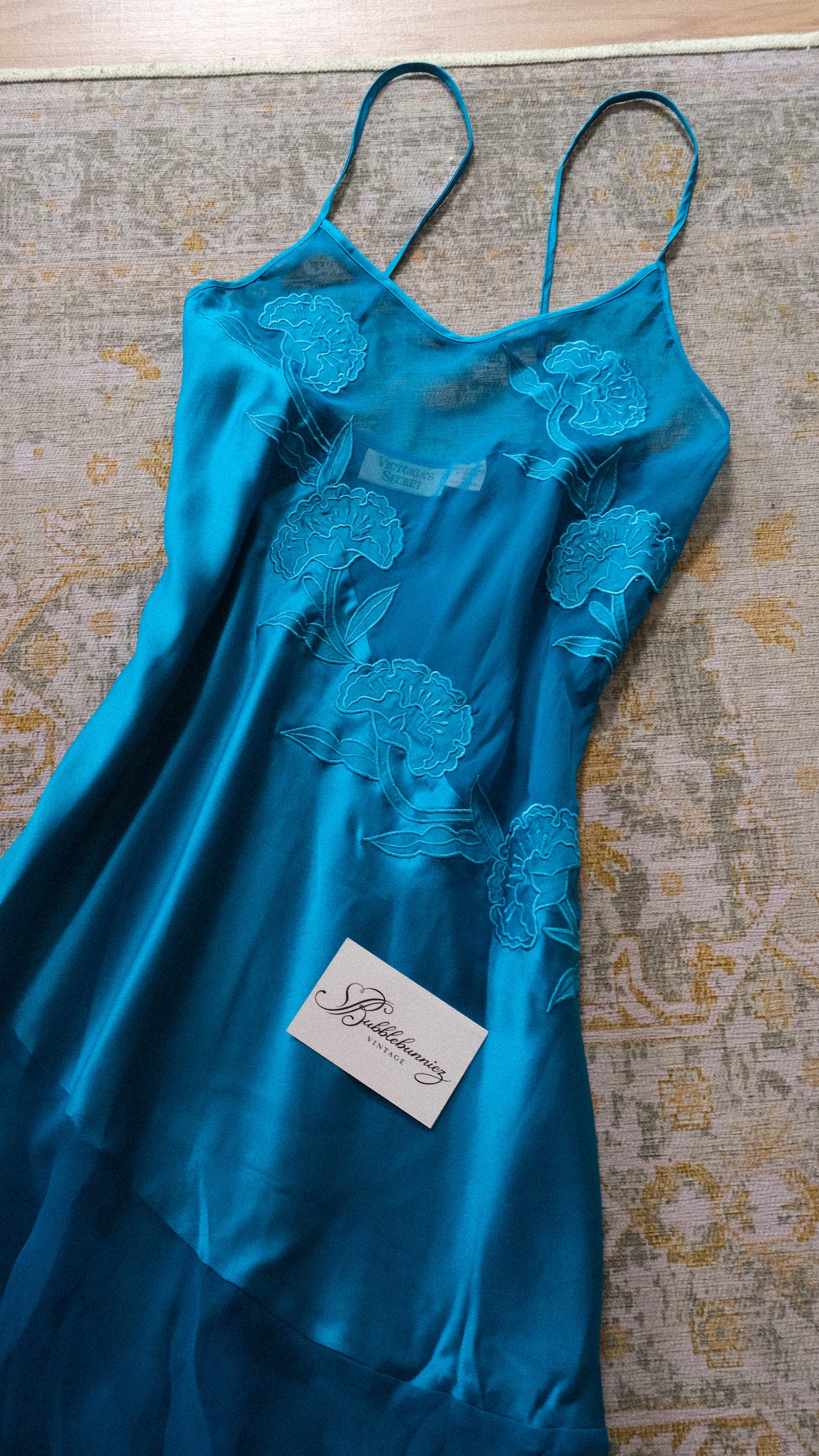 Vintage Victoria’s Secret deep blue babydoll (M)