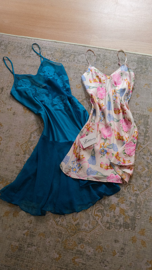 Vintage Victoria’s Secret creme babydoll (M)