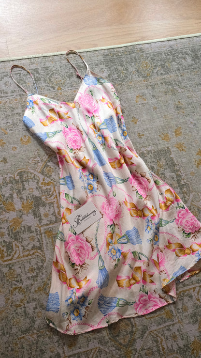Vintage Victoria’s Secret creme babydoll (M)