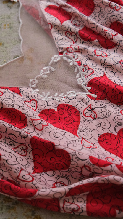 Vintage Victoria’s Secret babydoll with little hearts (M)