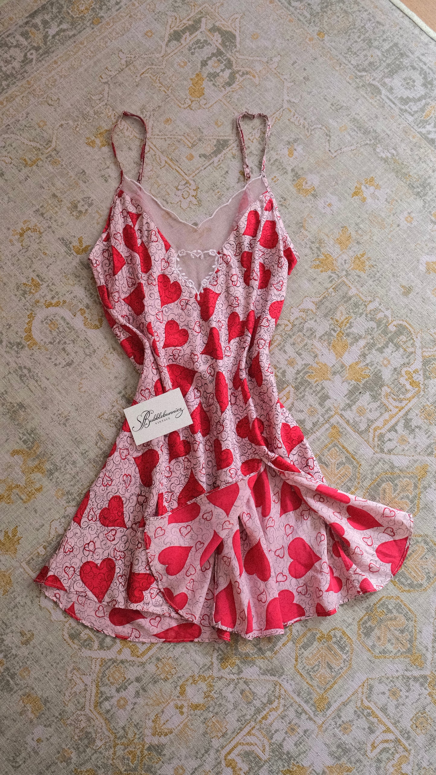 Vintage Victoria’s Secret babydoll with little hearts (M)