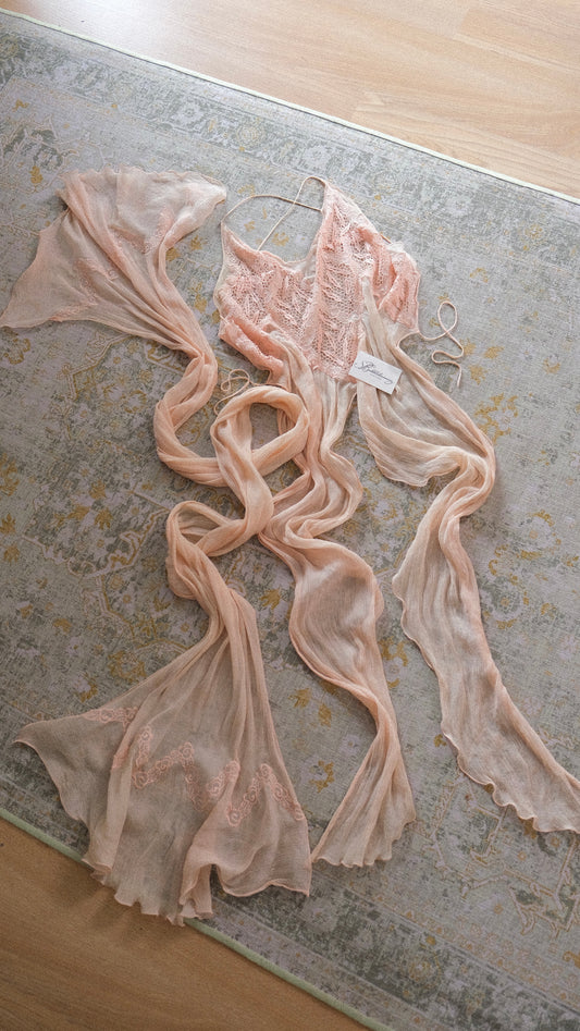 Vintage soft pink open back top with scarf (XS-M)