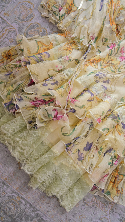 Butteryellow floral 2 piece set (M-L)