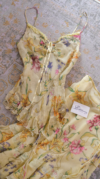 Butteryellow floral 2 piece set (M-L)