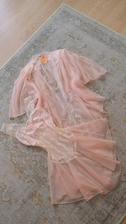 Vintage Sonia soft pink 2 piece nightwear (M-XL)
