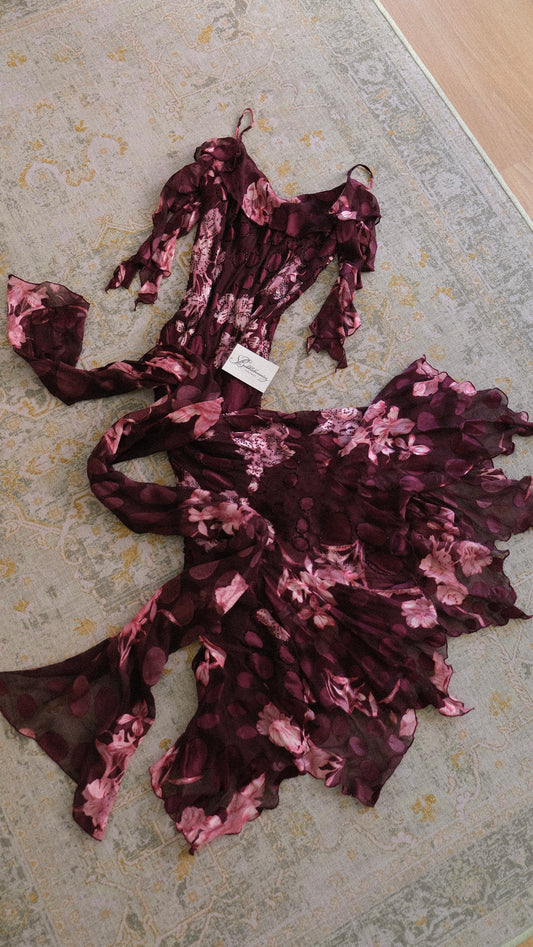 Vintage deep purple floral flutter dress (S-M)