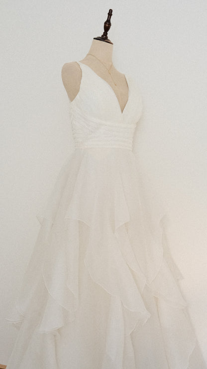 Tullip dream wedding gown (M)