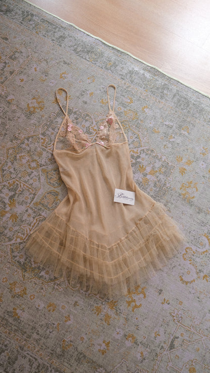 Vintage Italian sheer nude ballerina babydoll (M)