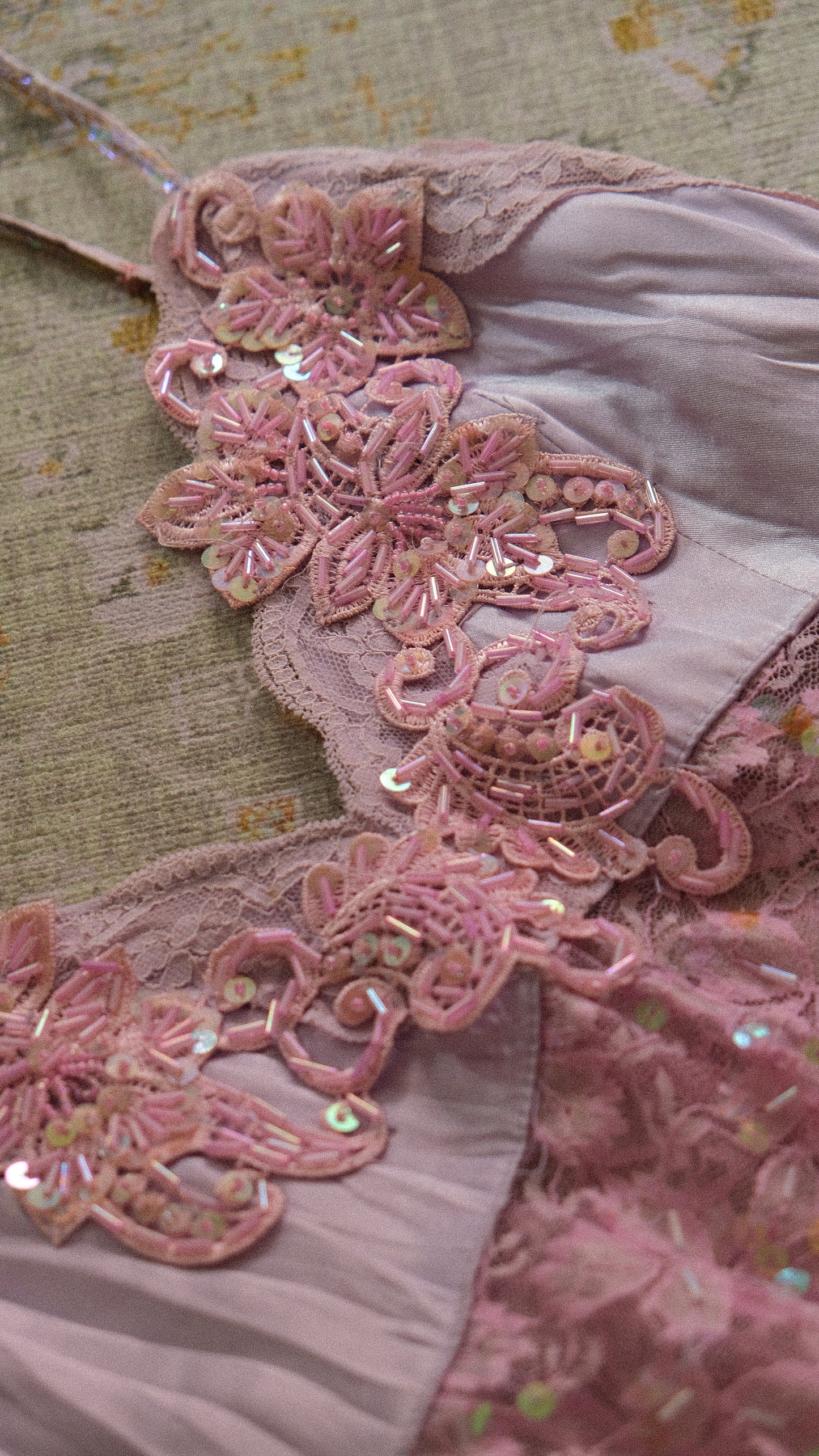 Vintage lilac flamingo ruffle dress (S-M)