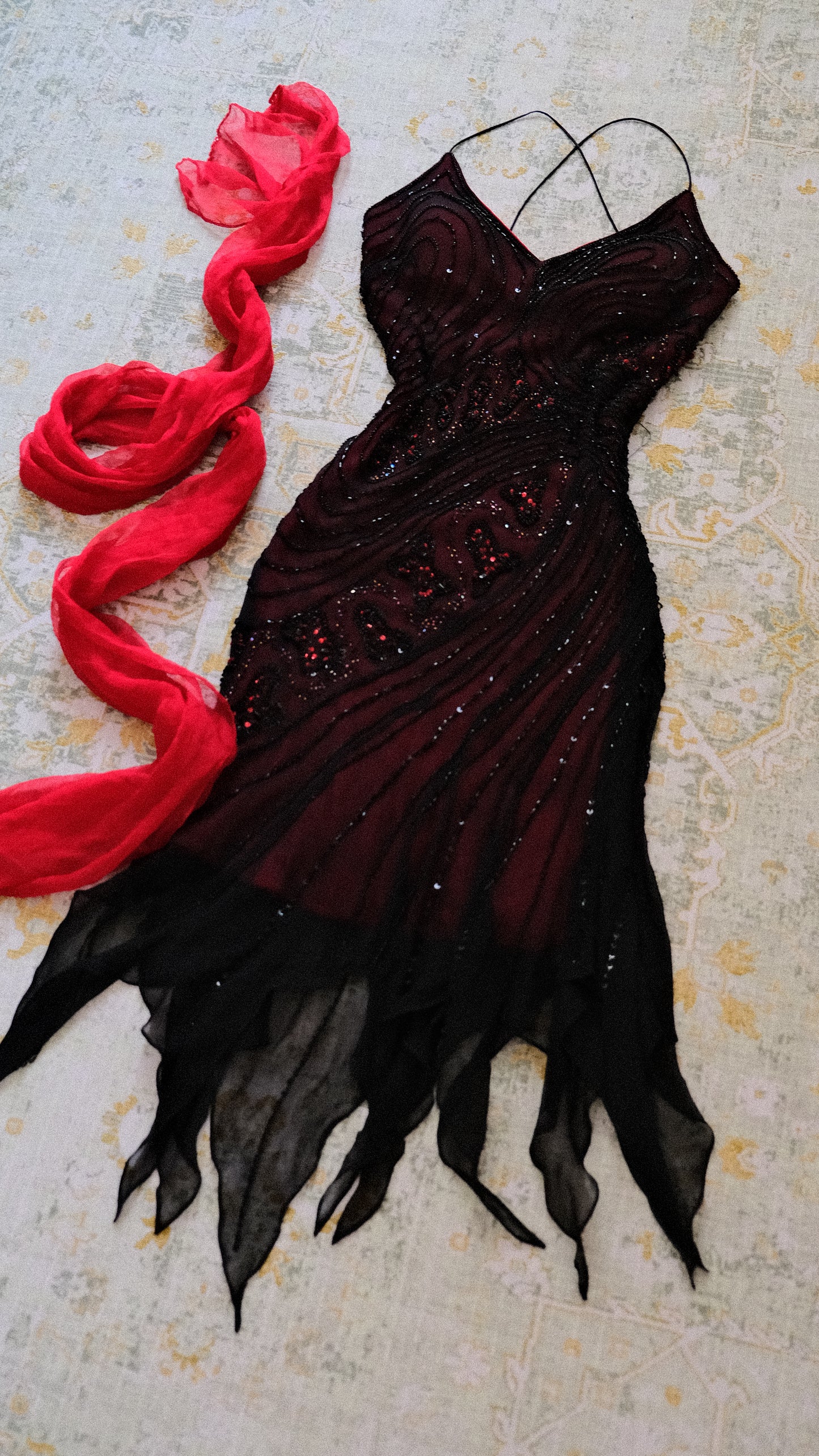 Crimson Rose dress (S/M, M)