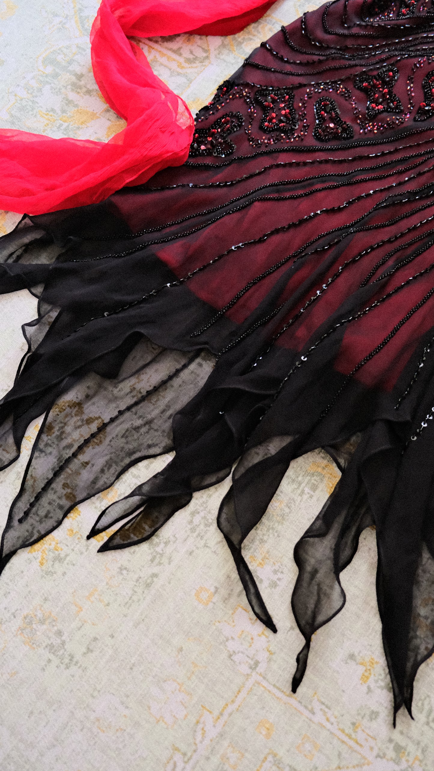 Crimson Rose dress (S/M, M)