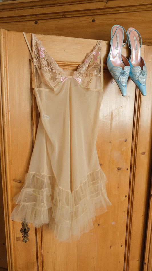 Vintage Italian sheer nude ballerina babydoll (M)