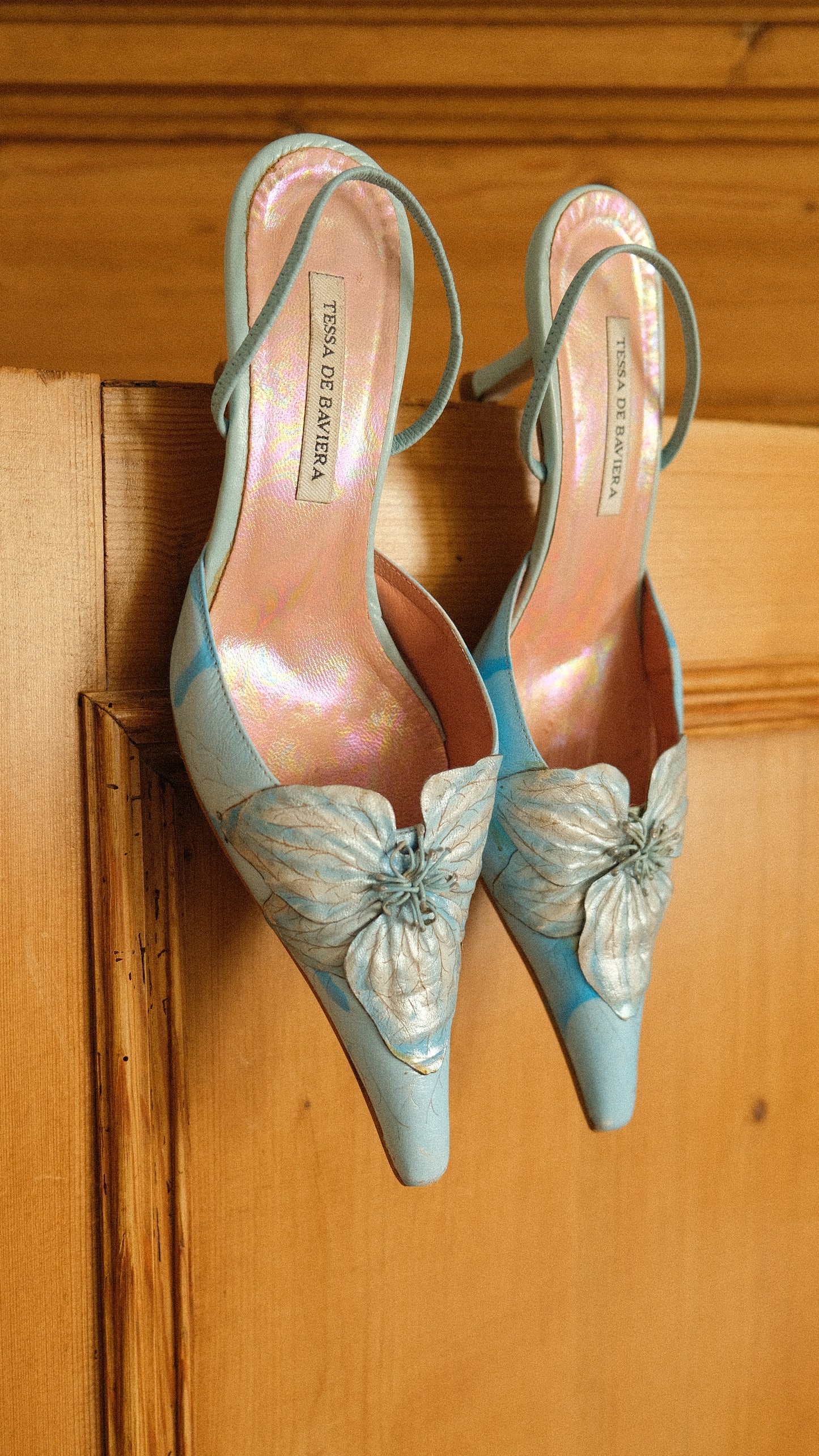 Vintage baby blue floral kitten heels (37)