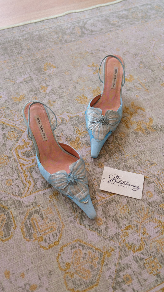 Vintage baby blue floral kitten heels (37)
