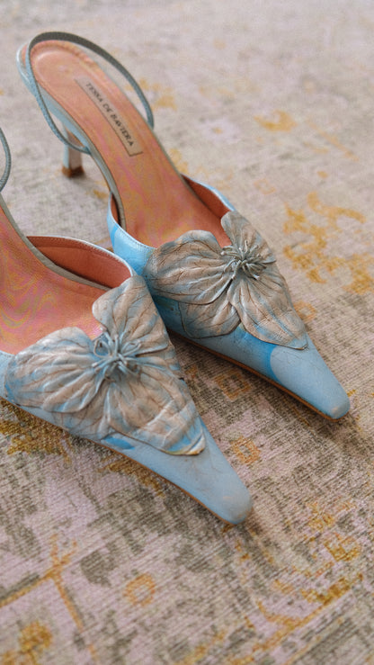 Vintage baby blue floral kitten heels (37)