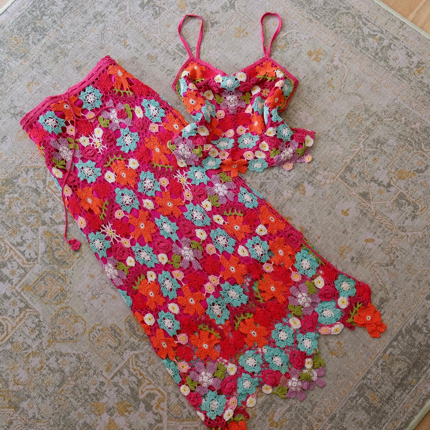 Rare vintage Karen Millen floral 2 piece set (S-M)