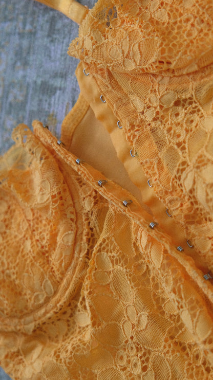 La Perla citrus lace corset (36/80)