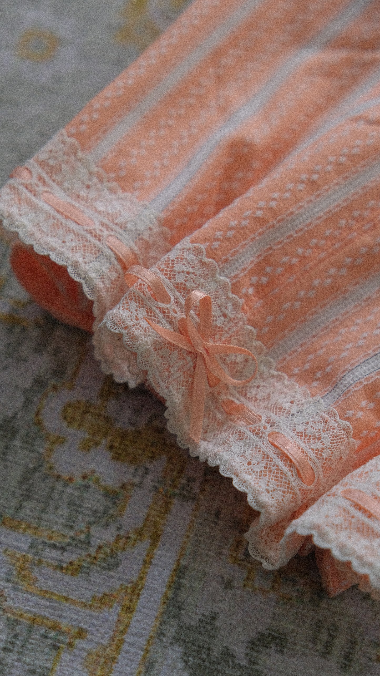 Chantal Thomass salmon pink bustier (32B/70B)
