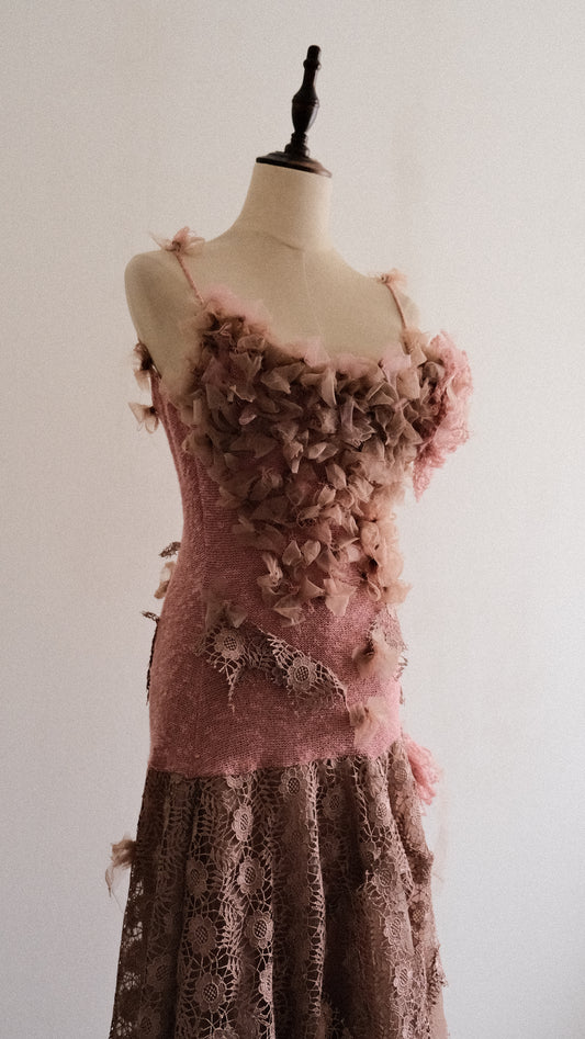 Blush Petal dress (M-L)