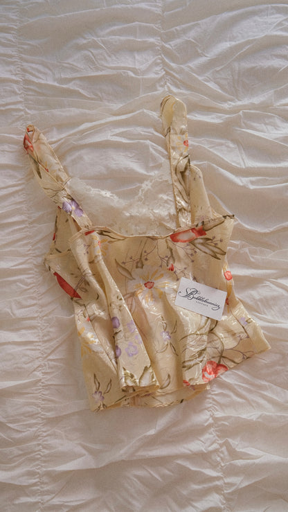 Vintage creme lingerie cami (M)