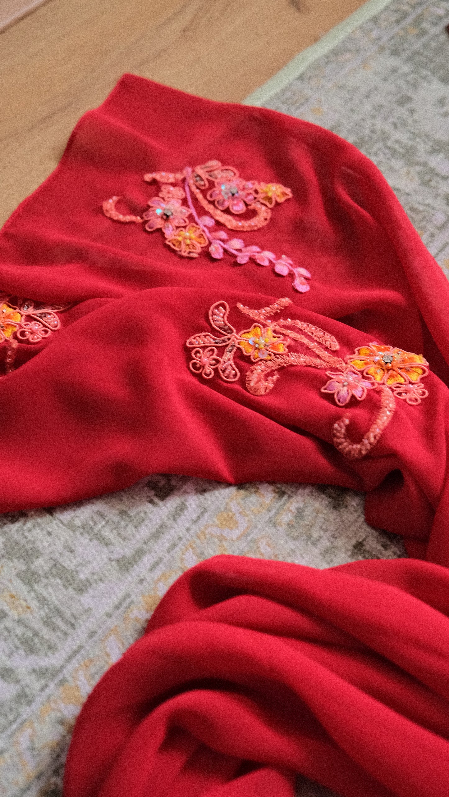 Rouge Serenade dress (S/M, M)