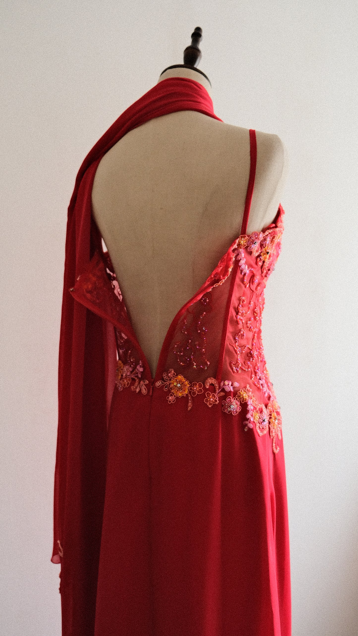 Rouge Serenade dress (S/M, M)