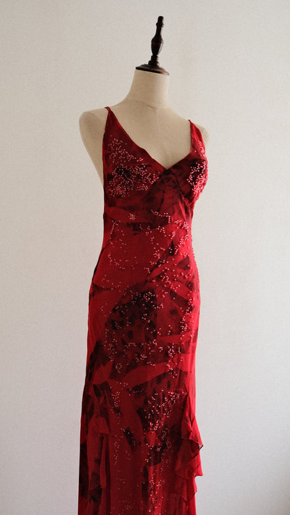 Scarlet Ruffle dress (M, M/L)