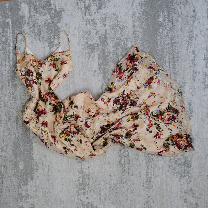 Ivory wildflower bloom dress (S/M, M)