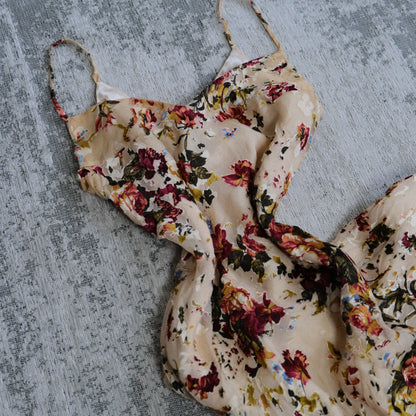Ivory wildflower bloom dress (S/M, M)