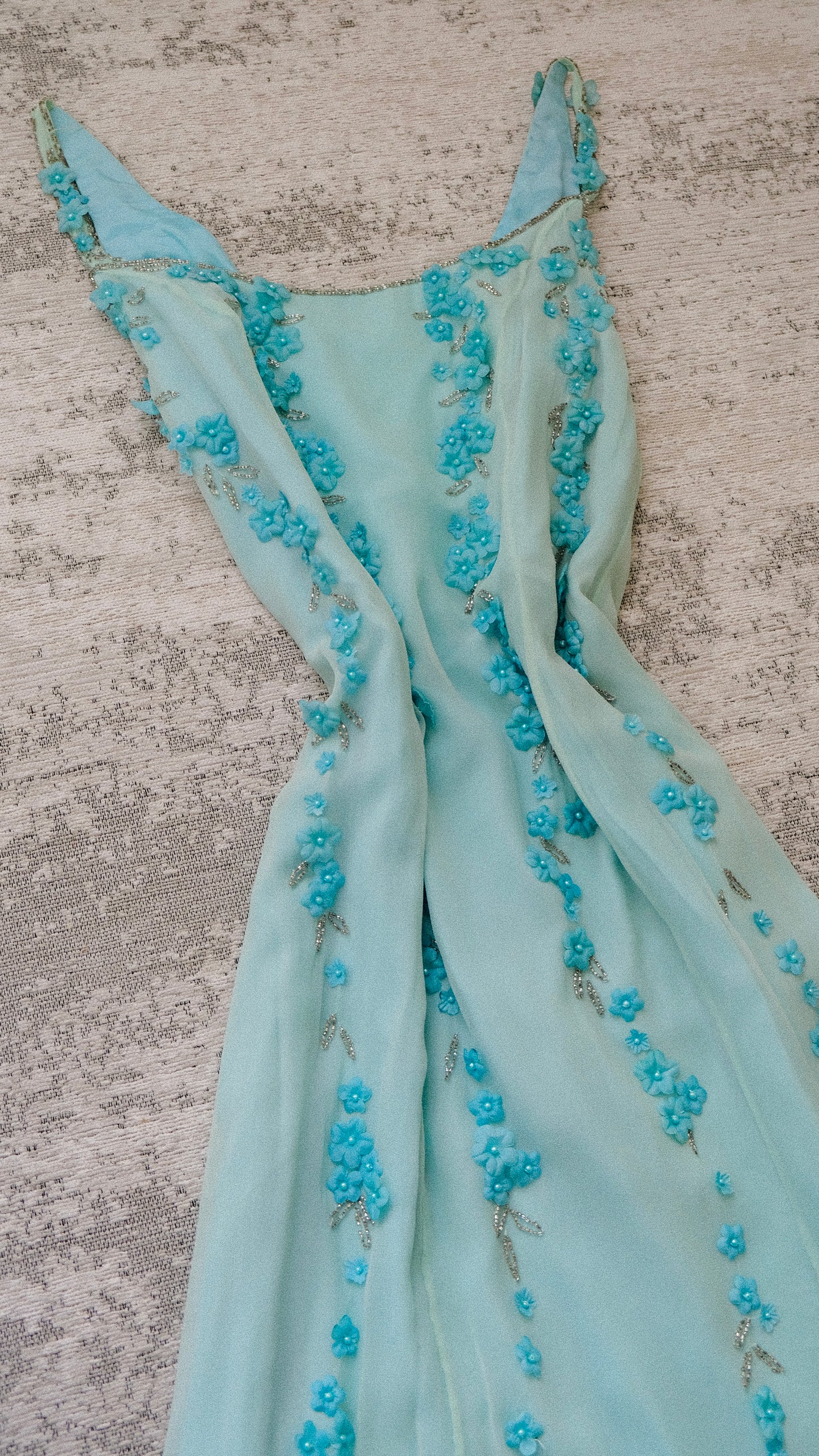 Frosted Florals dress (M, M/L)