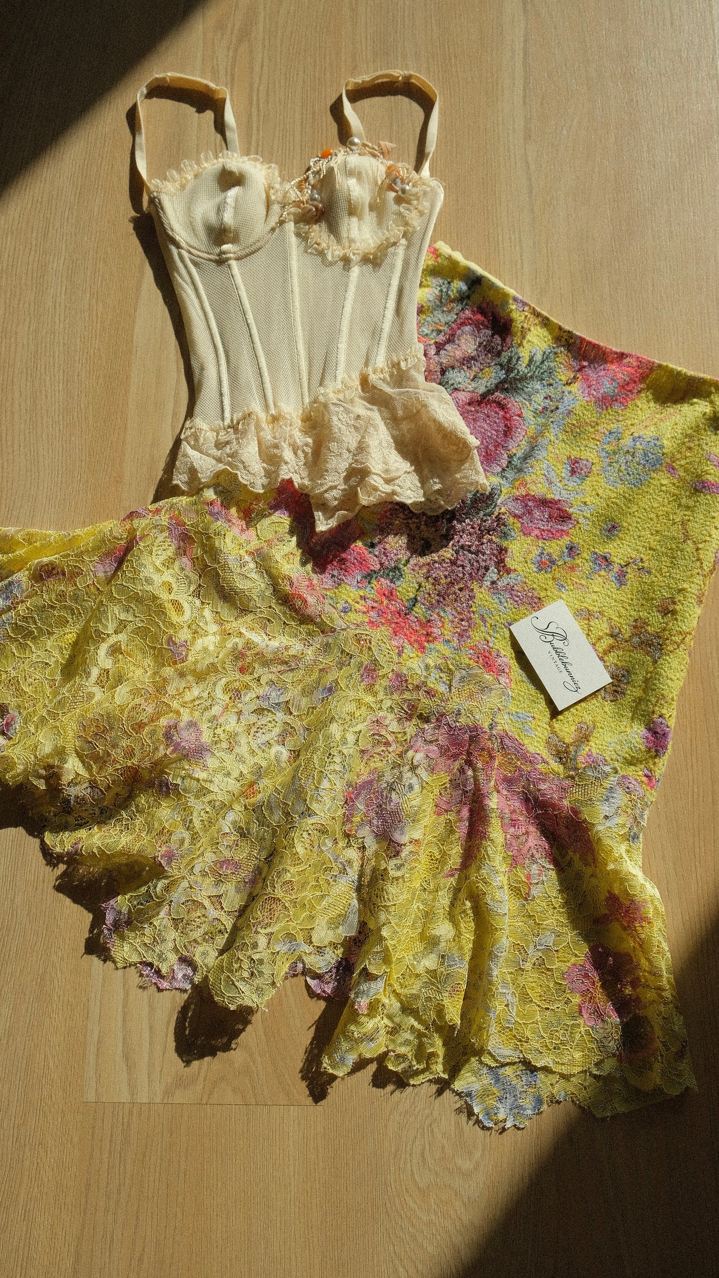 Vintage Italian yellow floral skirt (S-S/M)