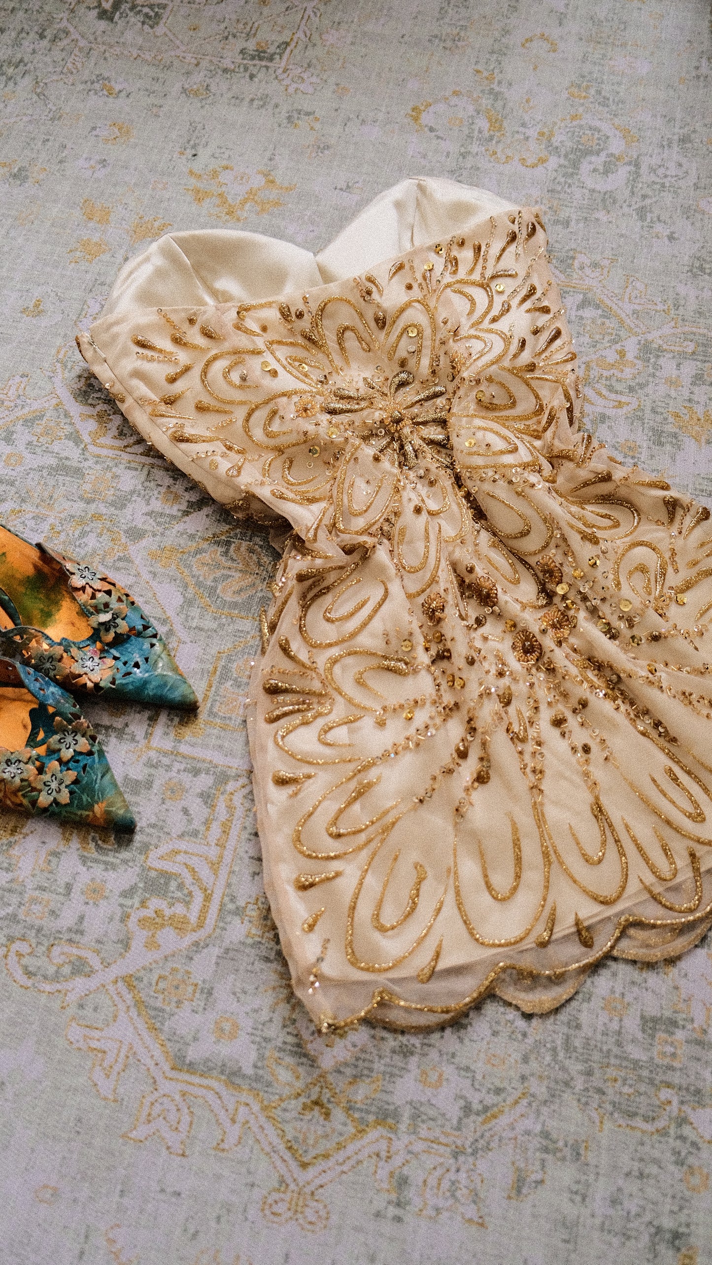 Radiant Sunshine Mini dress (M, M/L)