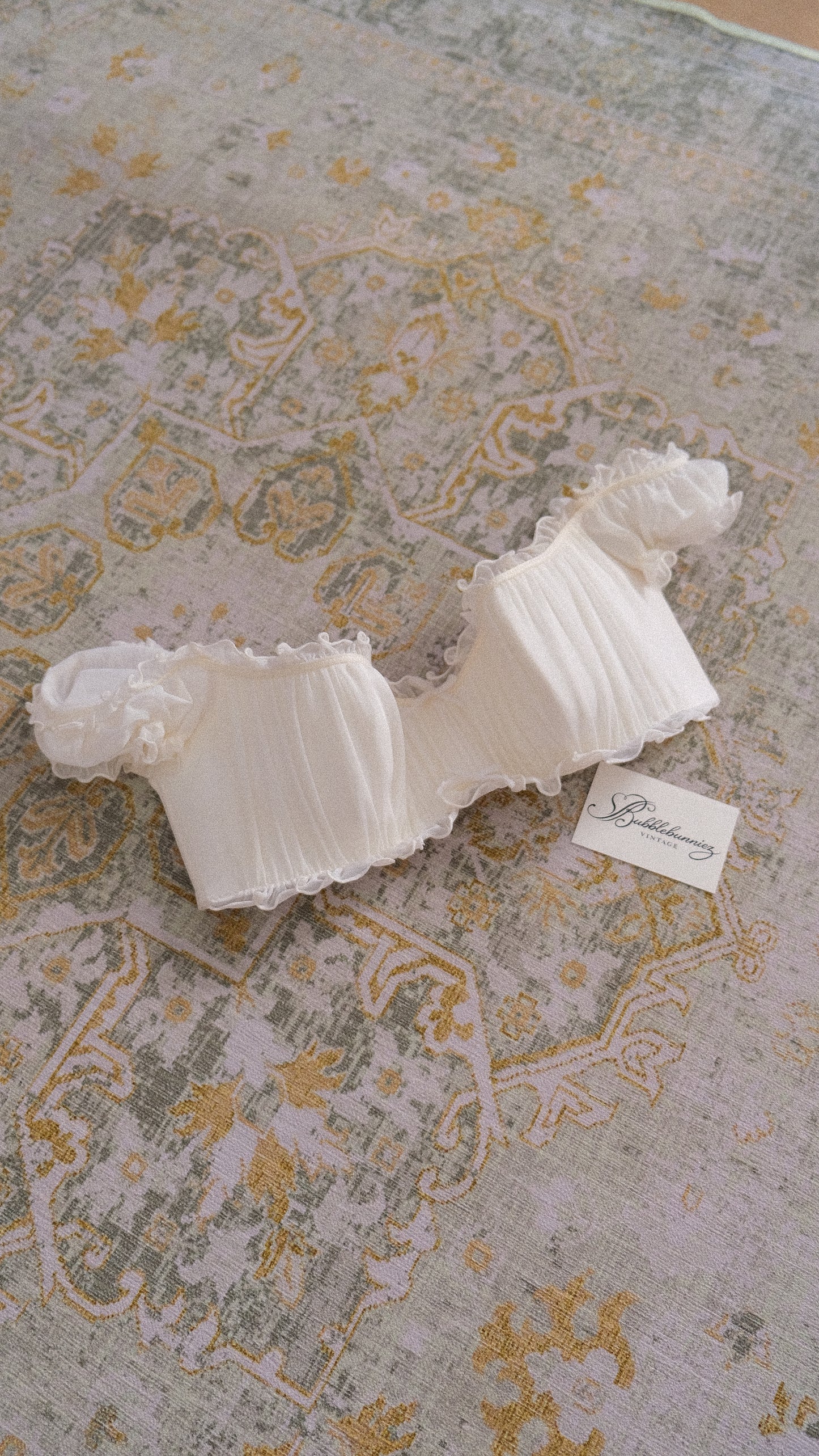 Vintage Chantal Thomass short sleeve balconette (75B/34B)