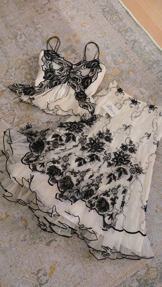 Vintage Spanish black & white butterfly 2 piece set (M)