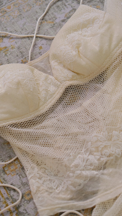 Deadstock Spanish ivory 2 piece set (XS-XS/S)