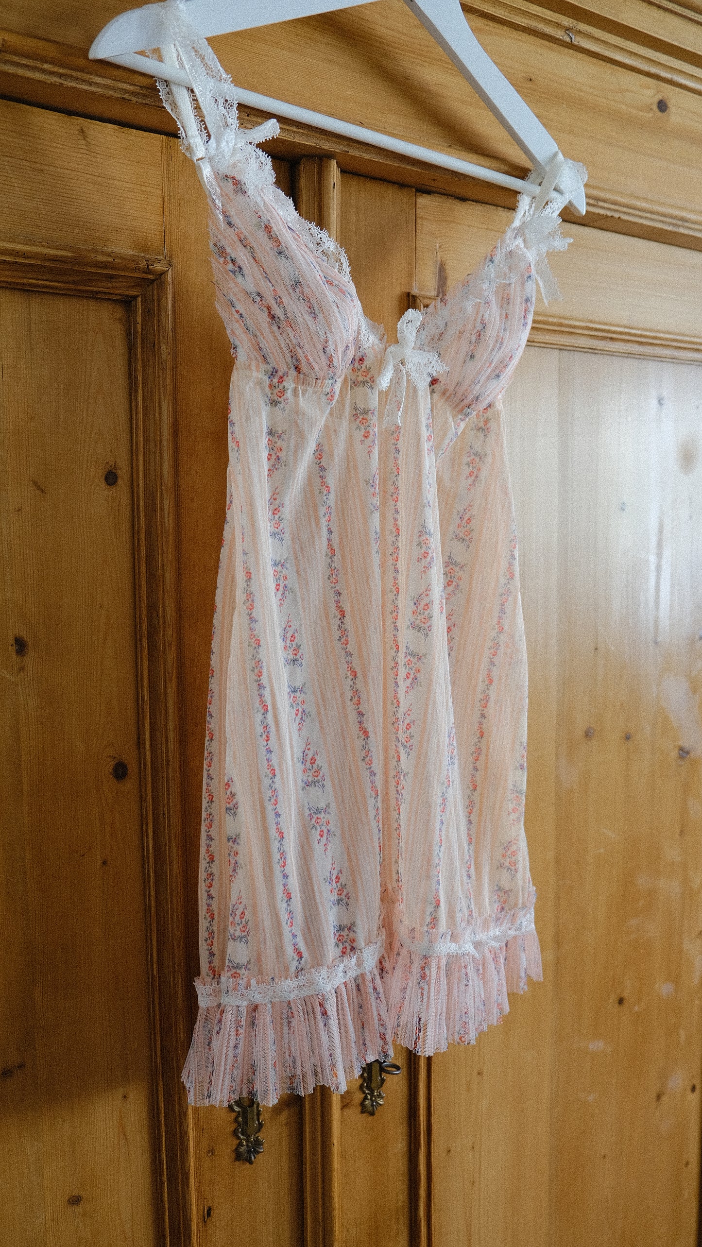 Vintage Chantal Thomass soft pink & floral babydoll (S-S/M)
