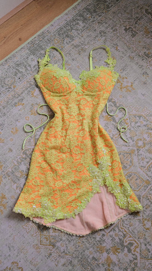 The melon fever English designer corset dress (XS-S/M)