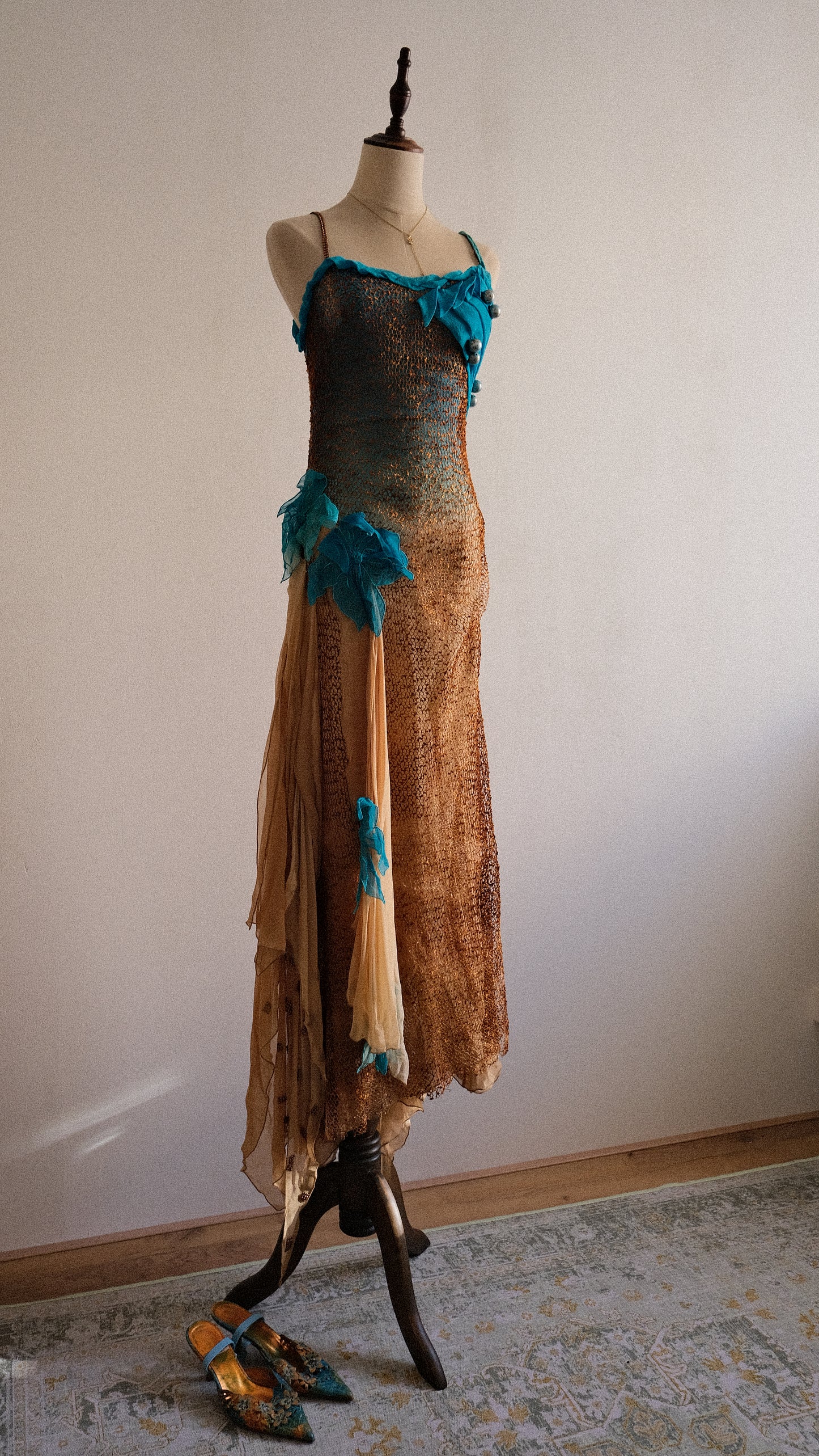 The washed ashore mermaid dress (XS/S, S)