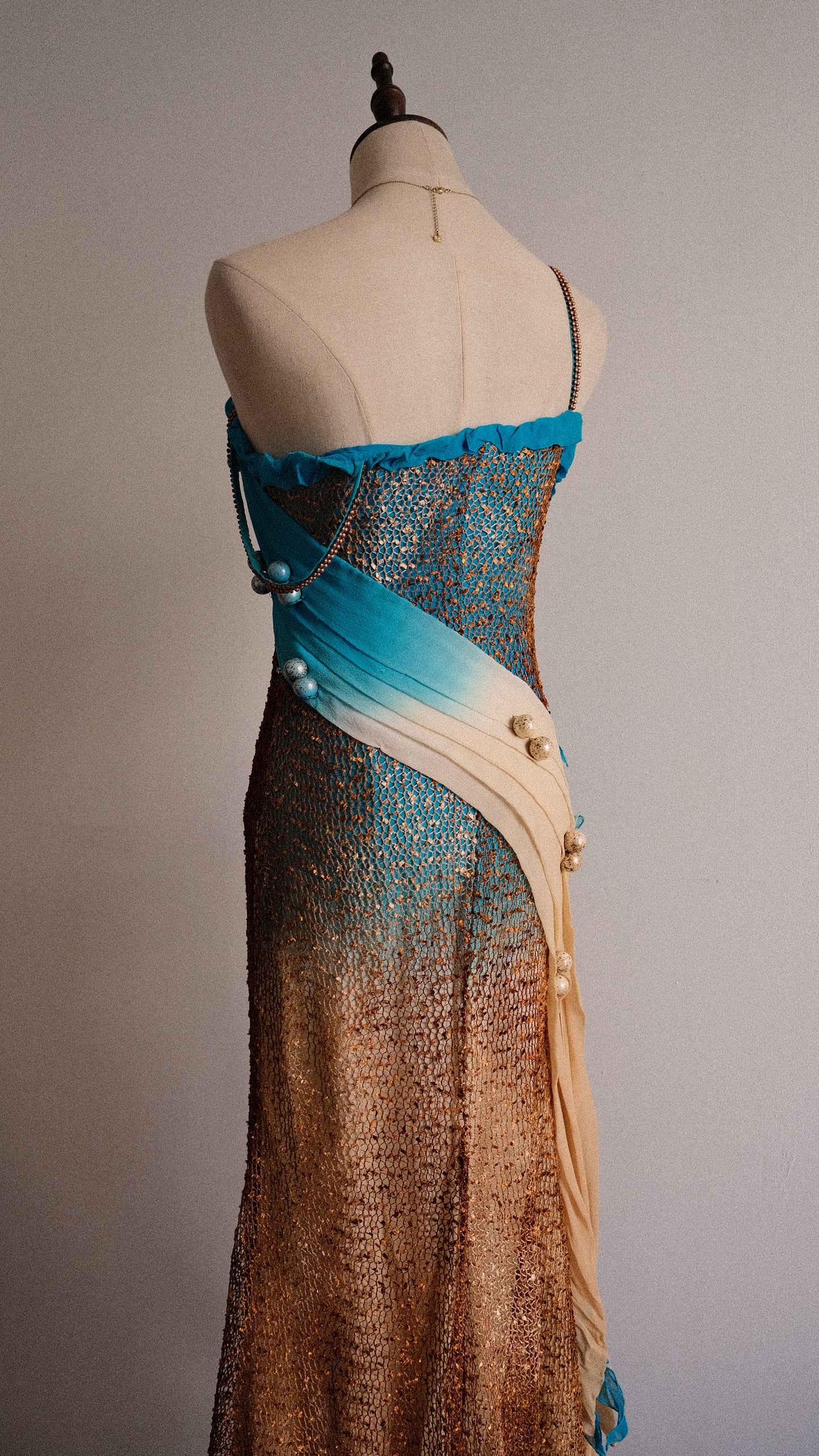 The washed ashore mermaid dress (XS/S, S)