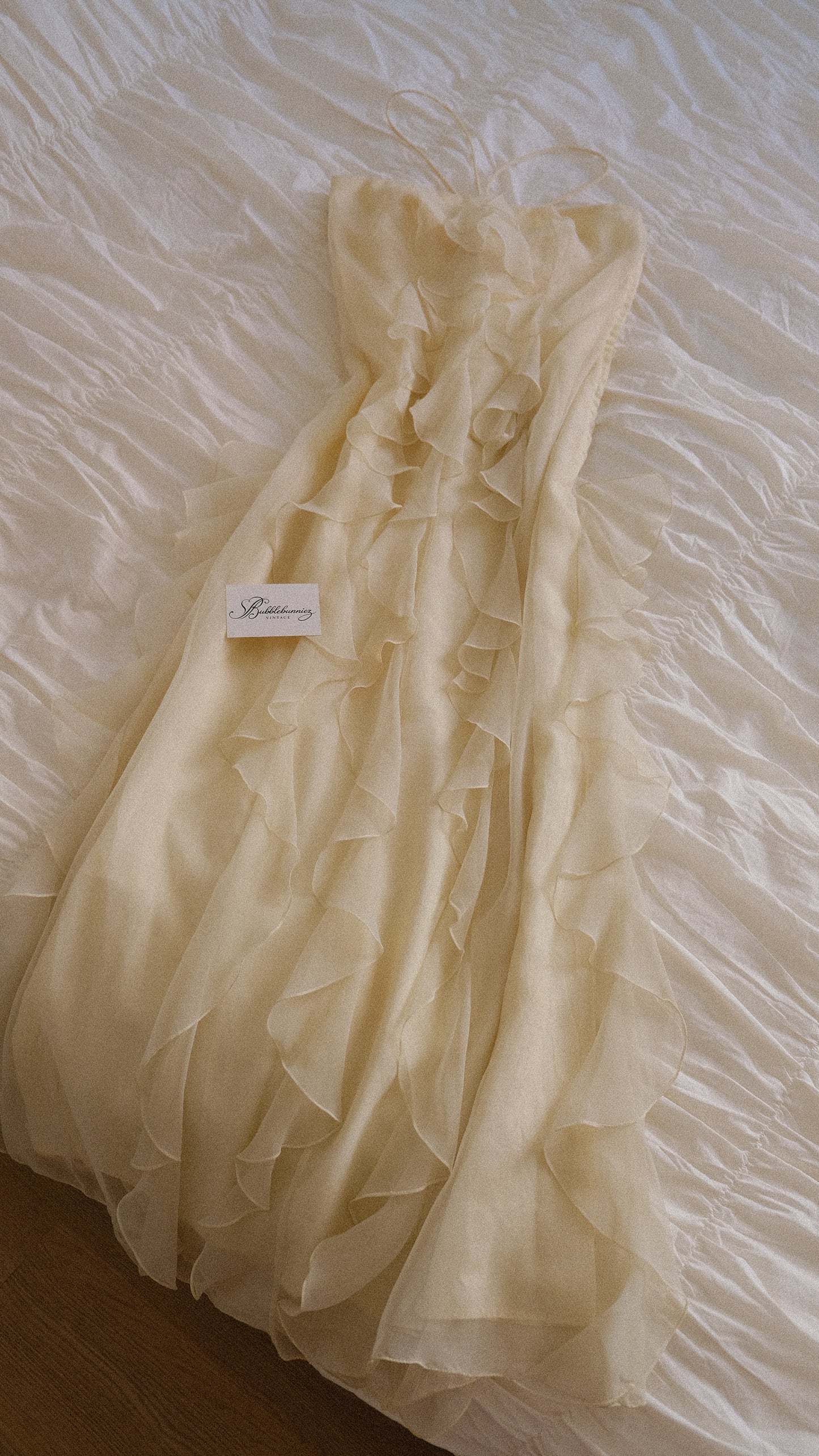 Vintage English ivory ruffle halterdress (S)