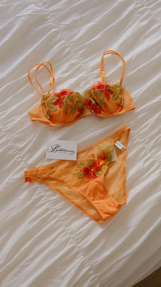 Vintage Malizia by La Perla orange floral lingerie set (34B/75B)