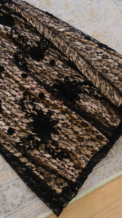 Vintage creme & black lace halterdress (M)