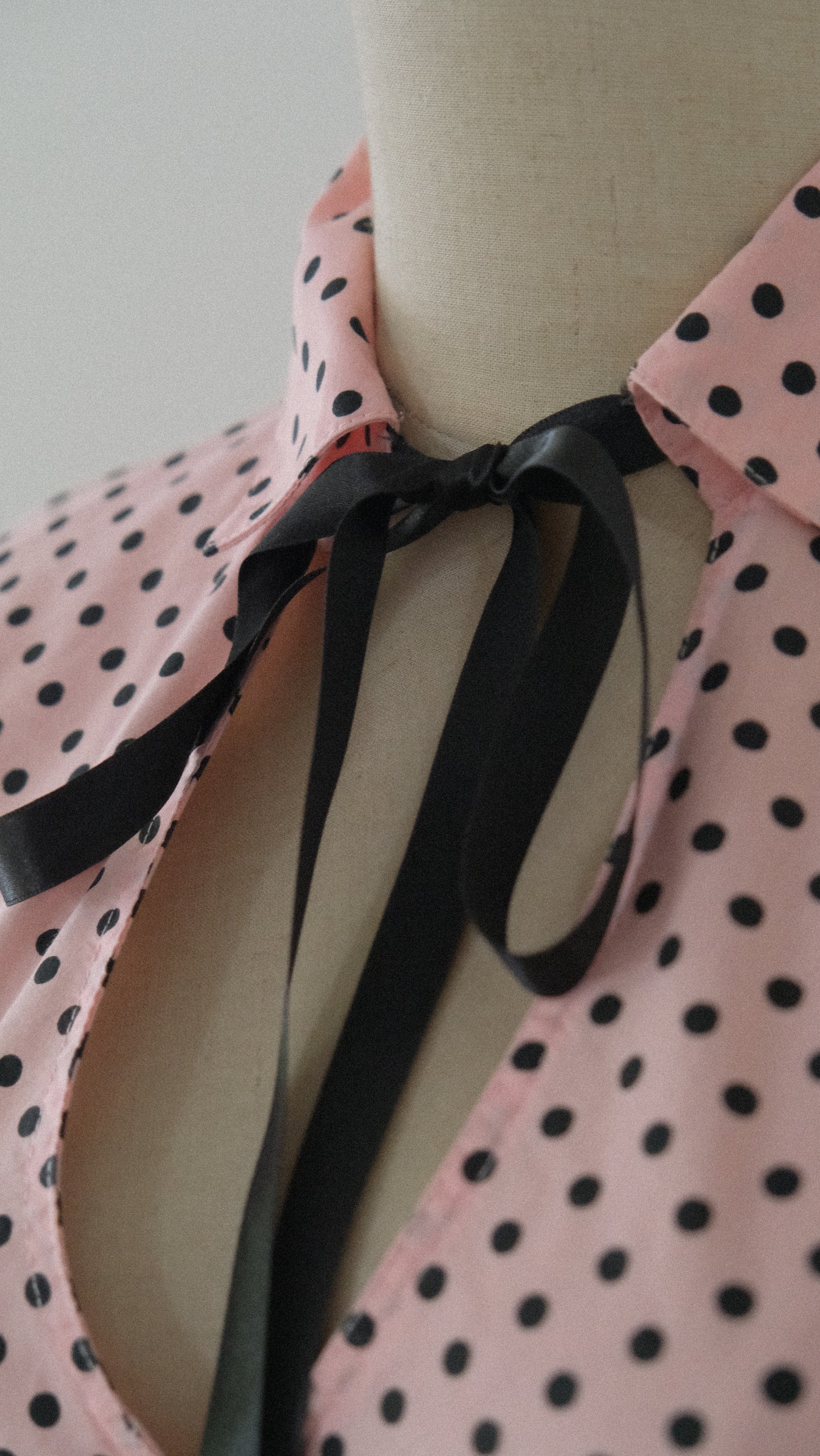 Vintage Chantal Thomass x 3Suisses soft pink polka dot blouse (S)