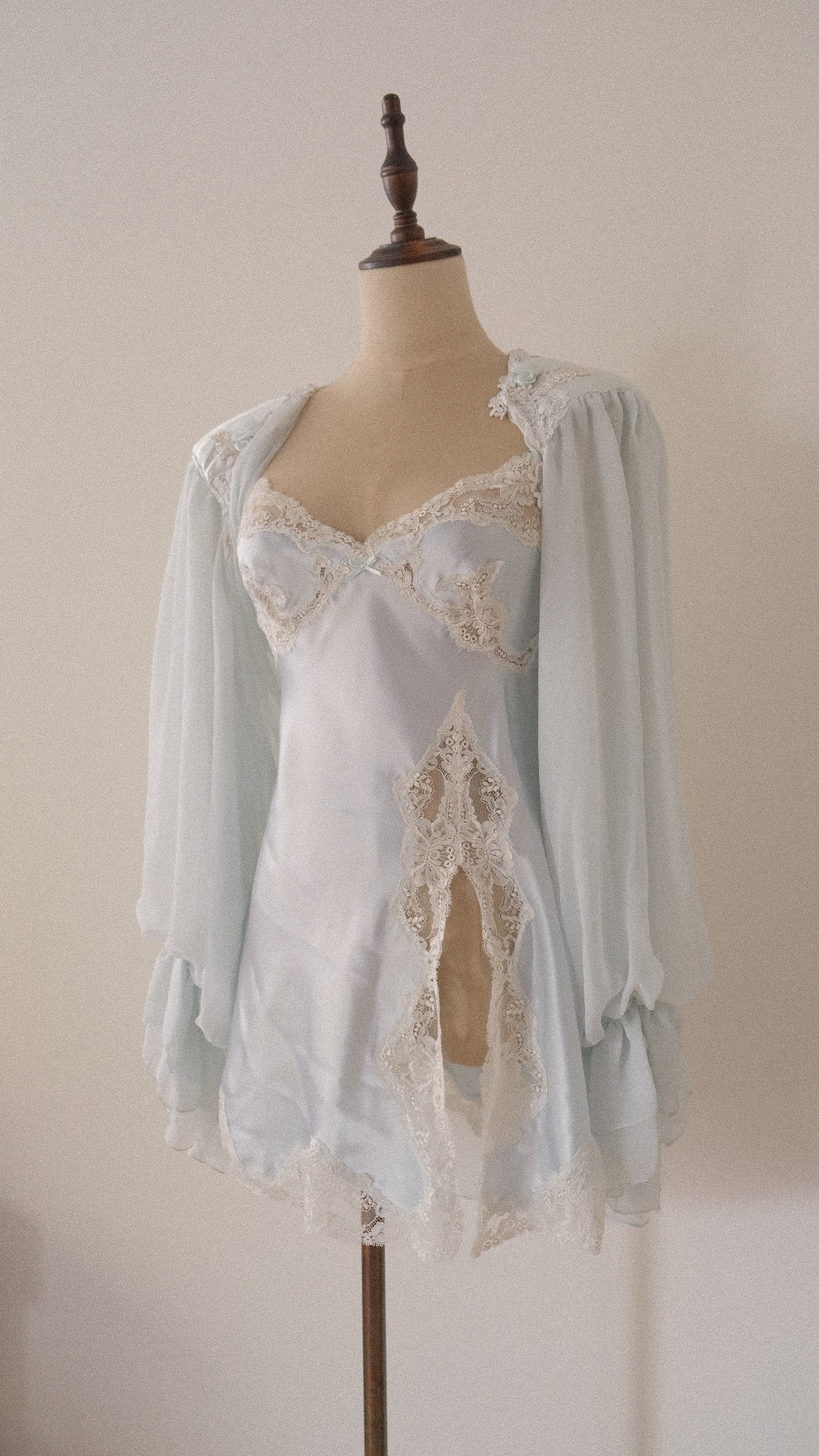 Cloud blue 2 piece lingerie set (S-M)
