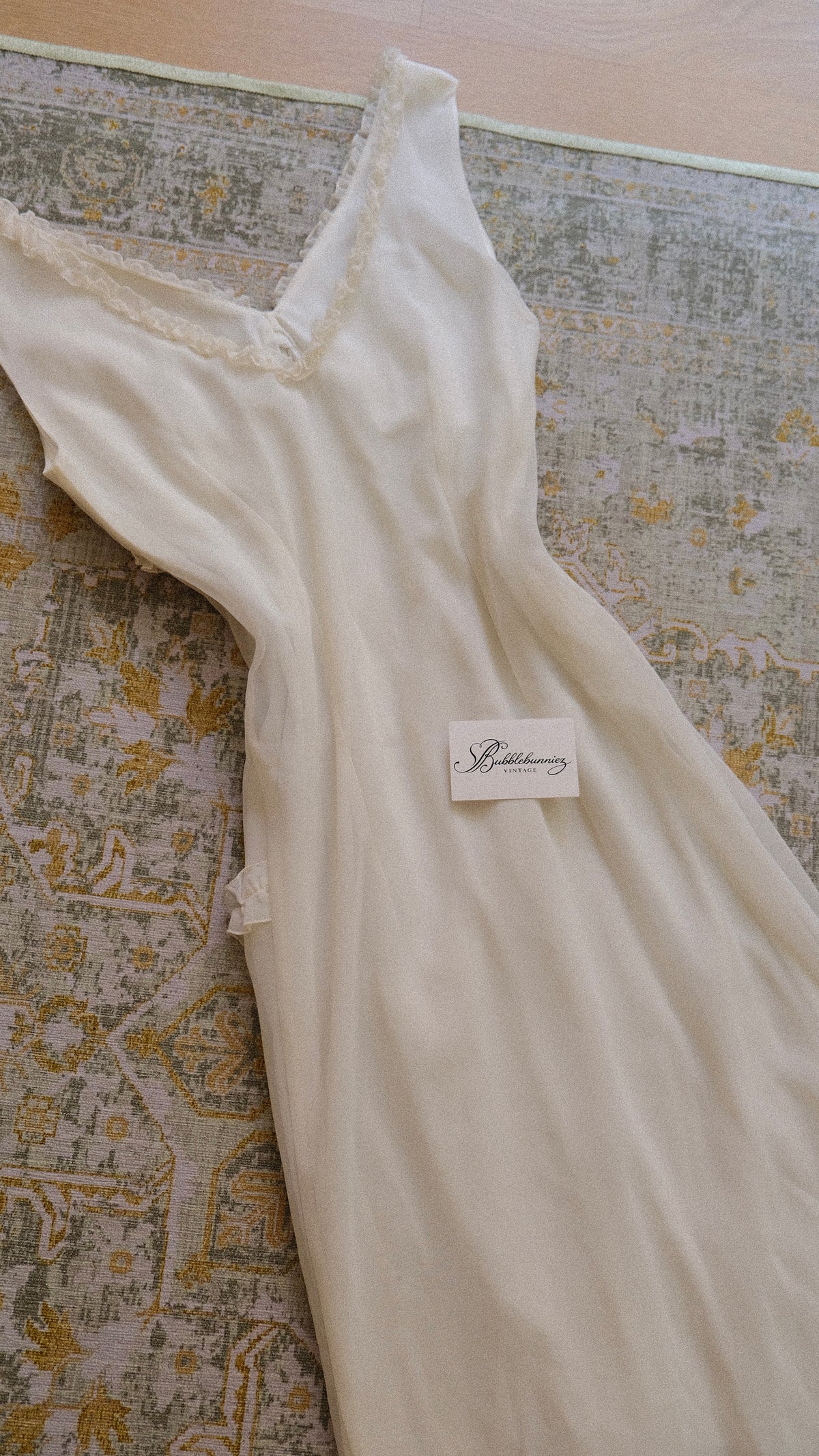 Deadstock ruffled bridal dress (L)