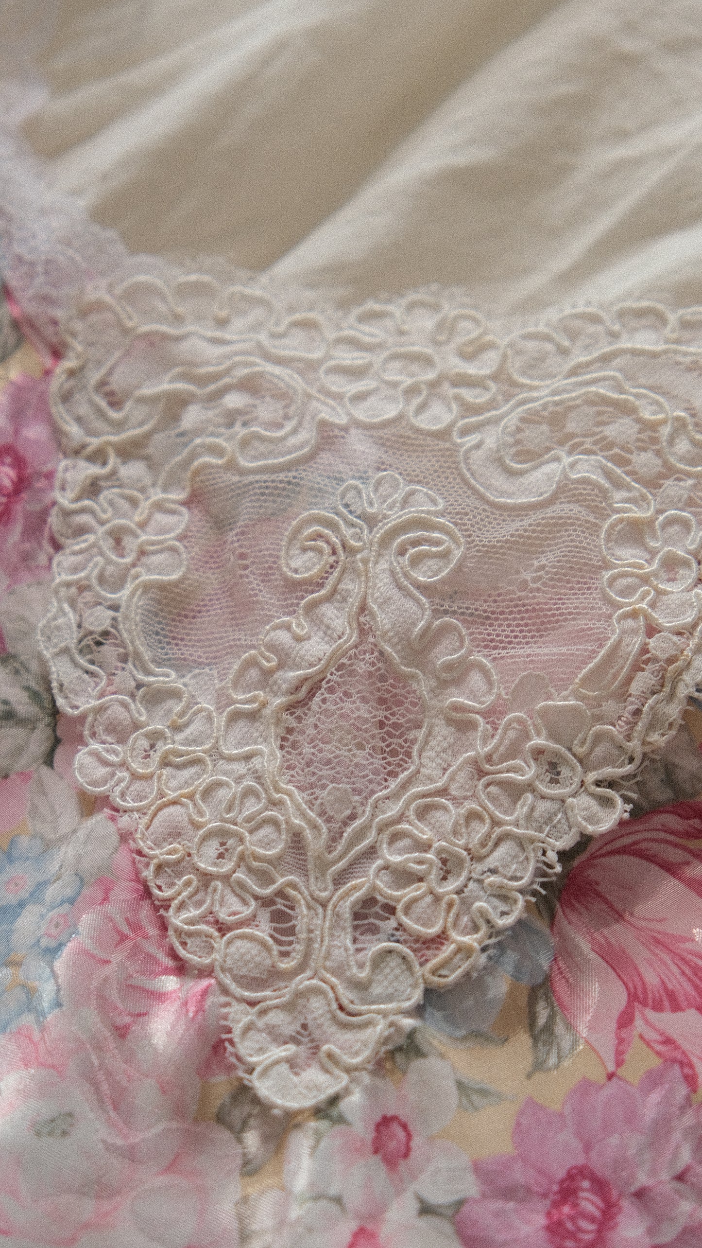 Vintage romantic floral USA cami (M-L)